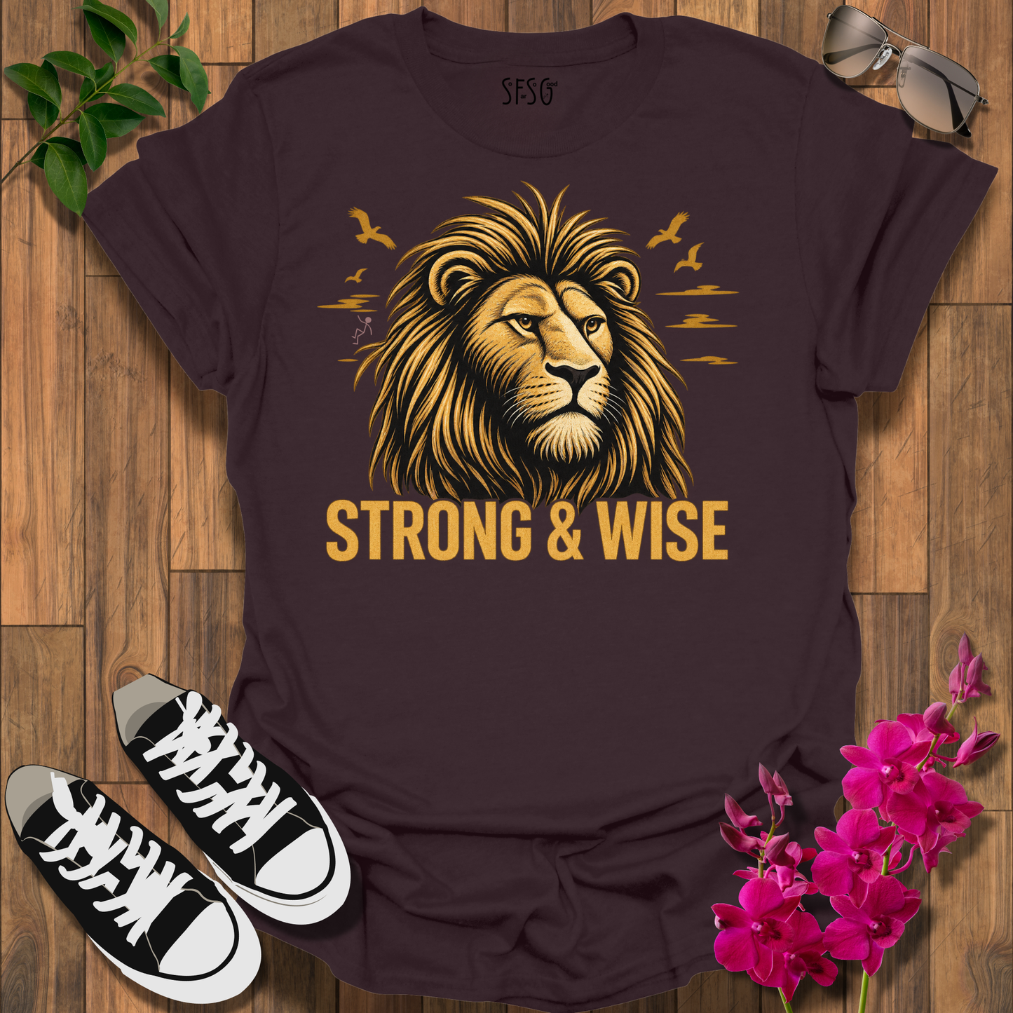 Lion 'Strong & Wise' T-Shirt