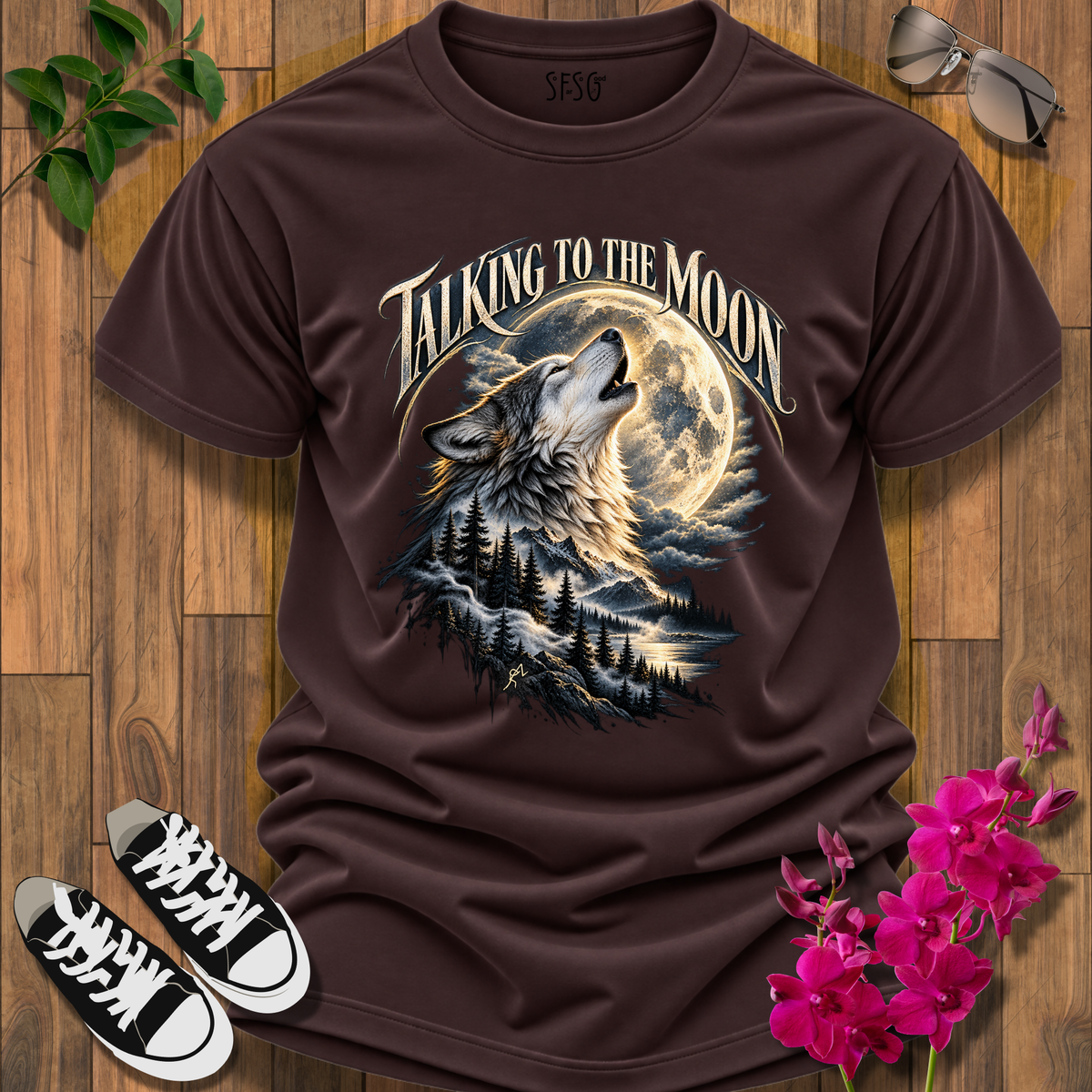 'Talking to the Moon' Wolf Graphic T-Shirt